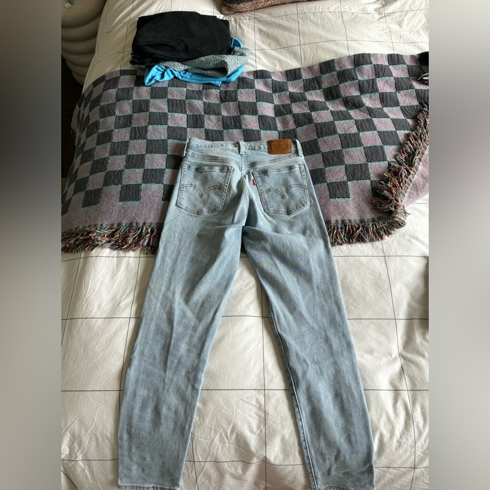 Wedgie Levi’s